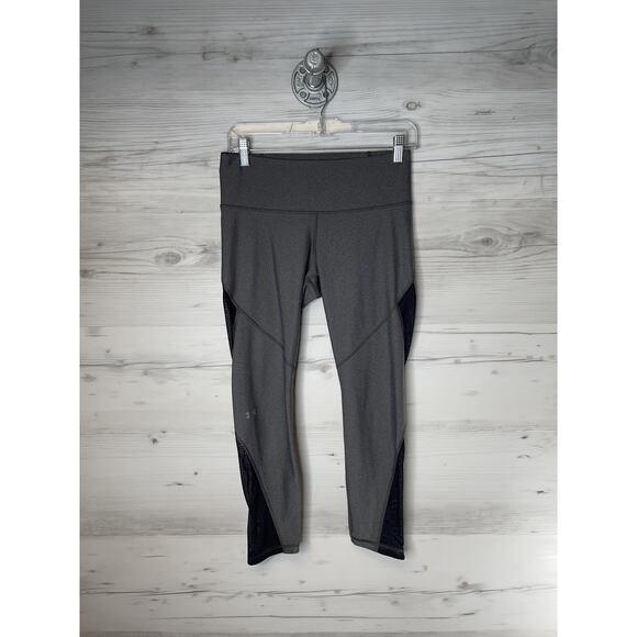 Under Armour Pants Womens Medium Gray Black Compression HeatGear Capri Leggings - Picture 1 of 6